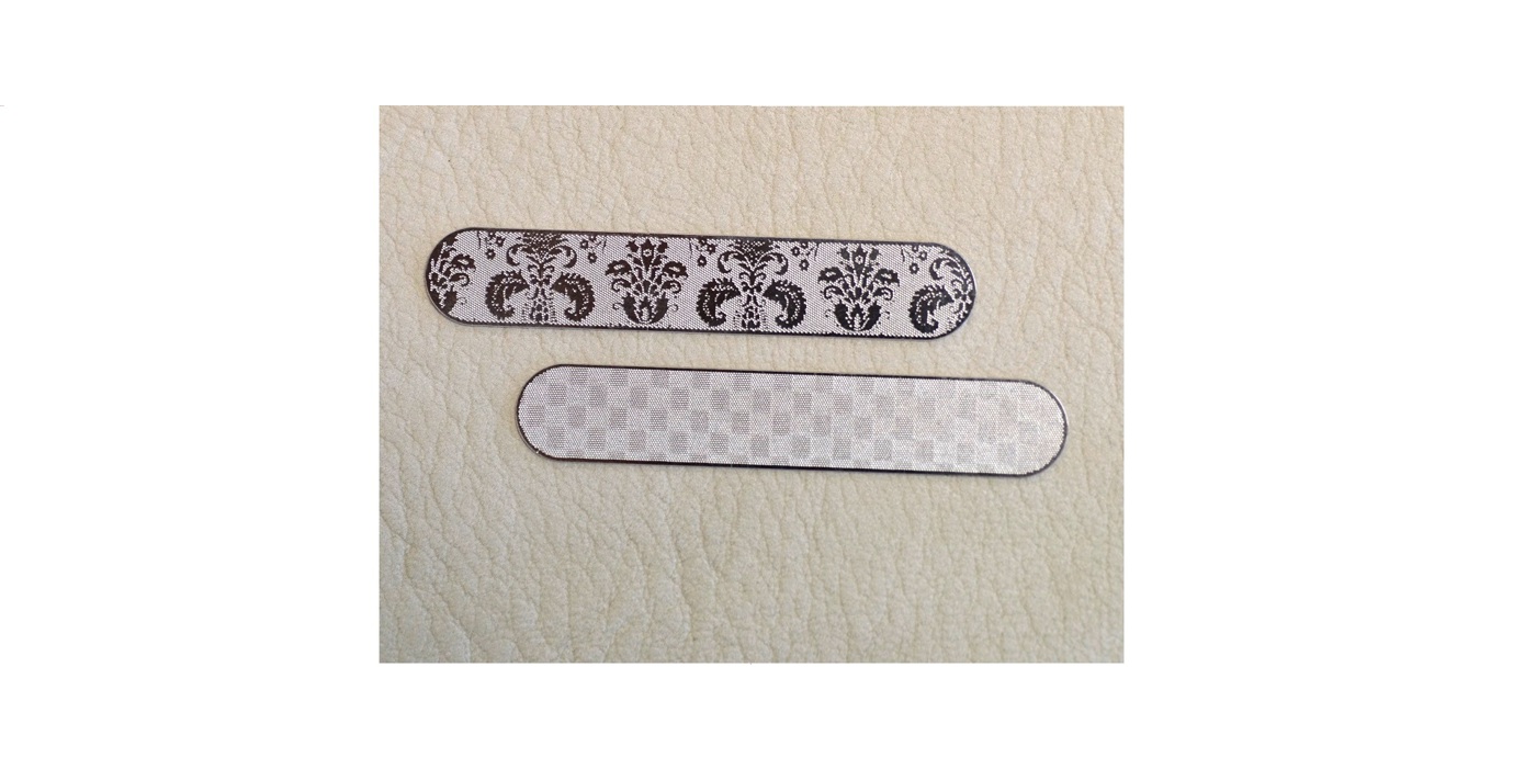Photo-etching metal labels for furnishing - Fotomeccanica
